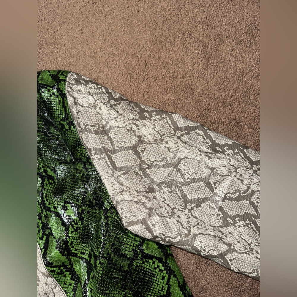 River Island Animal Crocodile Print Faux PU Leather Unique Print Coat - Picture 5 of 8